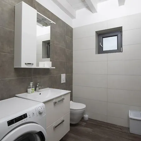 Luna With Jacuzzi, Sauna And Private Pool Pomer