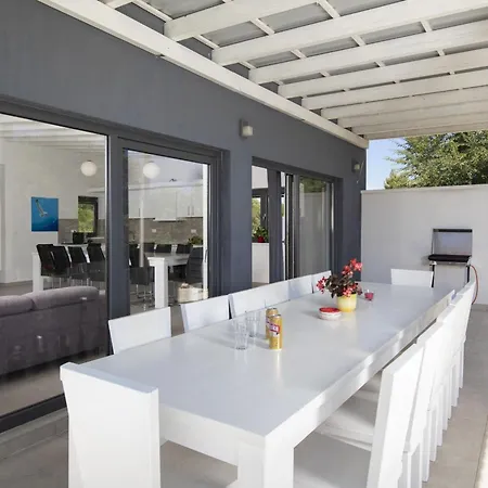 Luna With Jacuzzi, Sauna And Private Pool פומר