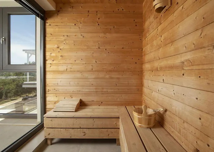 Luna With Jacuzzi, Sauna And Private Pool *
