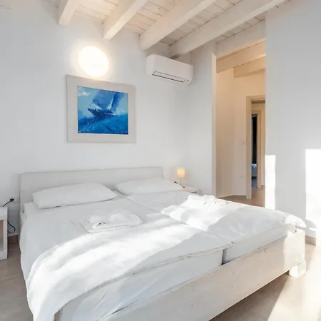 Luna With Jacuzzi, Sauna And Private Pool * Pomer