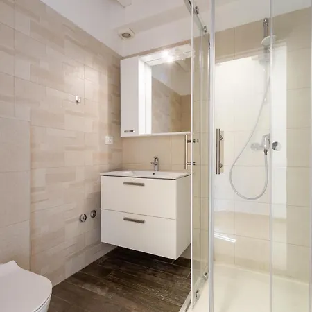 Luna With Jacuzzi, Sauna And Private Pool