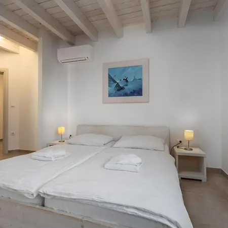 Luna With Jacuzzi, Sauna And Private Pool Villa Pomer