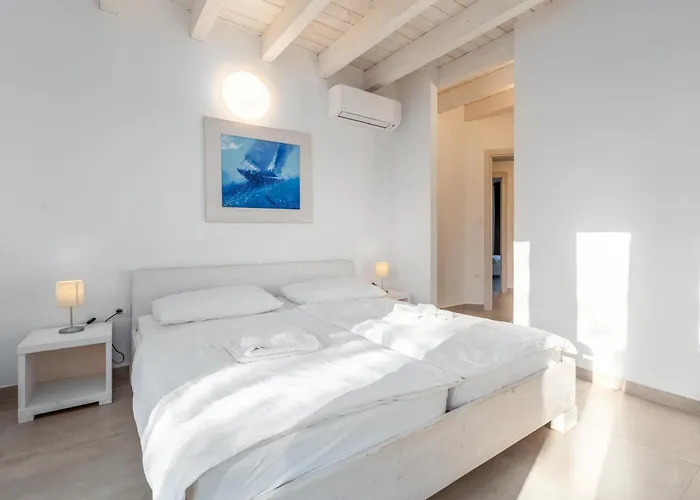 Luna With Jacuzzi, Sauna And Private Pool * 포메르