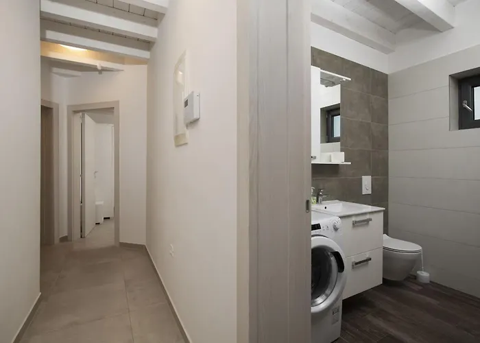 Luna With Jacuzzi, Sauna And Private Pool * 포메르